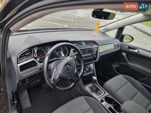 Чорний Фольксваген Туран, об'ємом двигуна 1.6 л та пробігом 207 тис. км за 15800 $, фото 19 на Automoto.ua