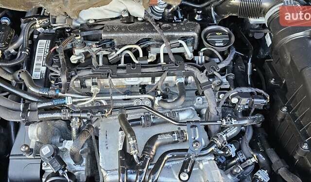 Черный Фольксваген Туран, объемом двигателя 1.6 л и пробегом 197 тыс. км за 14650 $, фото 46 на Automoto.ua