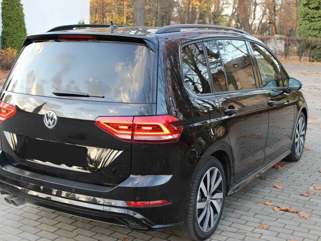 Черный Фольксваген Туран, объемом двигателя 1.8 л и пробегом 39 тыс. км за 5600 $, фото 3 на Automoto.ua