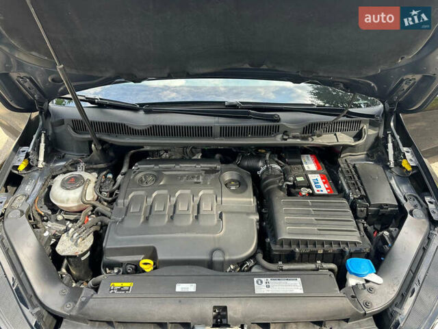 Чорний Фольксваген Туран, об'ємом двигуна 1.97 л та пробігом 260 тис. км за 18000 $, фото 27 на Automoto.ua