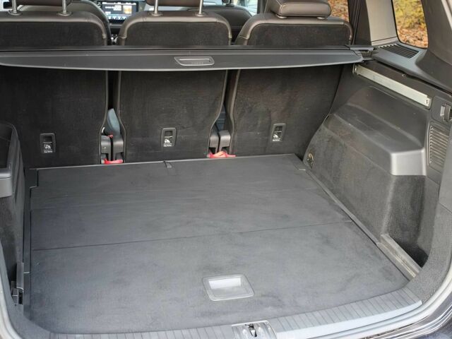 Черный Фольксваген Туран, объемом двигателя 1.8 л и пробегом 39 тыс. км за 5600 $, фото 13 на Automoto.ua