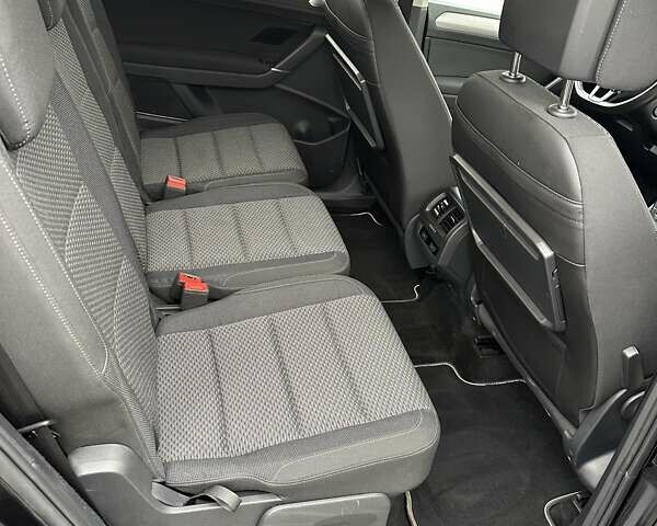 Черный Фольксваген Туран, объемом двигателя 1.6 л и пробегом 162 тыс. км за 16650 $, фото 15 на Automoto.ua