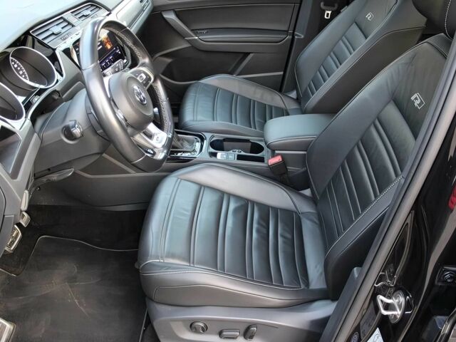 Черный Фольксваген Туран, объемом двигателя 1.8 л и пробегом 39 тыс. км за 5600 $, фото 5 на Automoto.ua