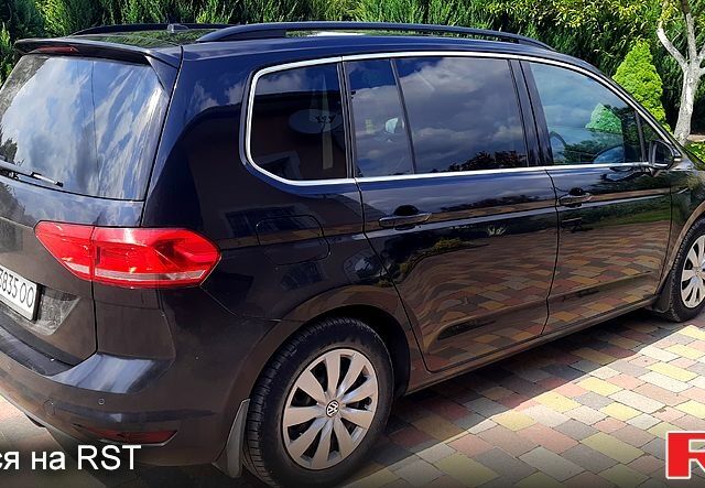 Черный Фольксваген Туран, объемом двигателя 2 л и пробегом 284 тыс. км за 17500 $, фото 5 на Automoto.ua