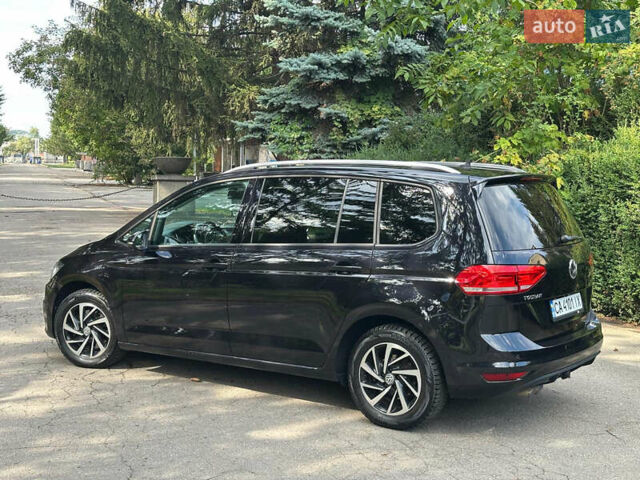 Чорний Фольксваген Туран, об'ємом двигуна 1.97 л та пробігом 260 тис. км за 18000 $, фото 6 на Automoto.ua