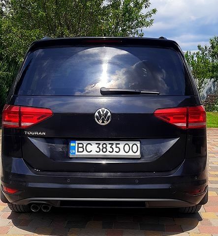 Черный Фольксваген Туран, объемом двигателя 2 л и пробегом 284 тыс. км за 17500 $, фото 4 на Automoto.ua