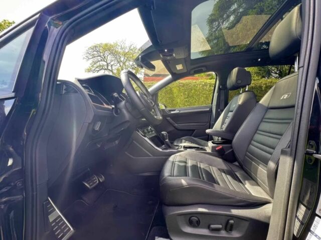 Черный Фольксваген Туран, объемом двигателя 2 л и пробегом 49 тыс. км за 12100 $, фото 6 на Automoto.ua