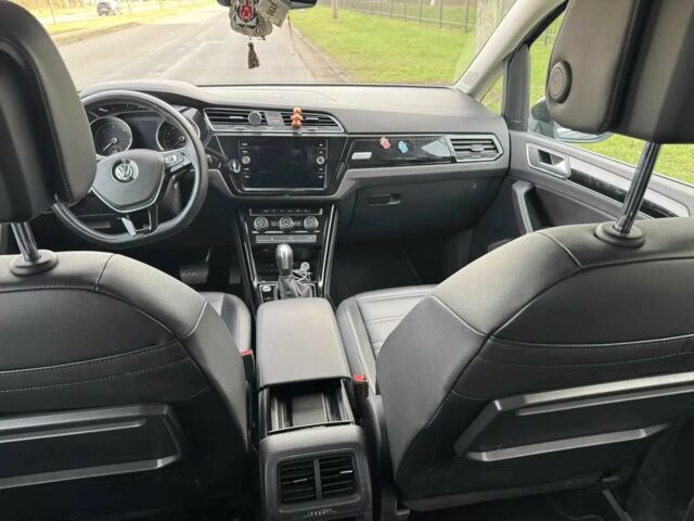 Чорний Фольксваген Туран, об'ємом двигуна 2 л та пробігом 45 тис. км за 6000 $, фото 10 на Automoto.ua