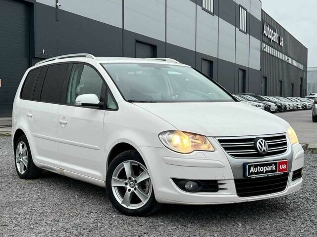 Черный Фольксваген Туран, объемом двигателя 2 л и пробегом 197 тыс. км за 6490 $, фото 11 на Automoto.ua