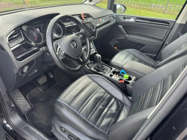 Черный Фольксваген Туран, объемом двигателя 2 л и пробегом 35 тыс. км за 6700 $, фото 9 на Automoto.ua