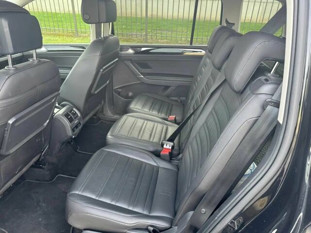 Чорний Фольксваген Туран, об'ємом двигуна 2 л та пробігом 38 тис. км за 12500 $, фото 10 на Automoto.ua