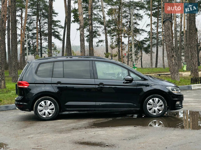 Черный Фольксваген Туран, объемом двигателя 1.97 л и пробегом 220 тыс. км за 14500 $, фото 4 на Automoto.ua
