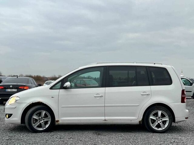 Черный Фольксваген Туран, объемом двигателя 2 л и пробегом 197 тыс. км за 6490 $, фото 3 на Automoto.ua