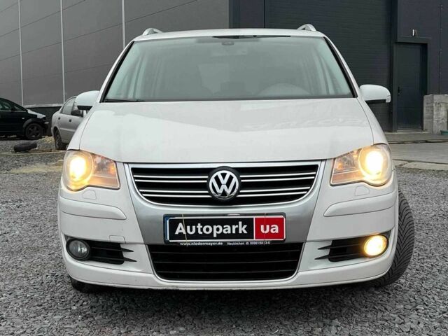 Черный Фольксваген Туран, объемом двигателя 2 л и пробегом 197 тыс. км за 6490 $, фото 1 на Automoto.ua