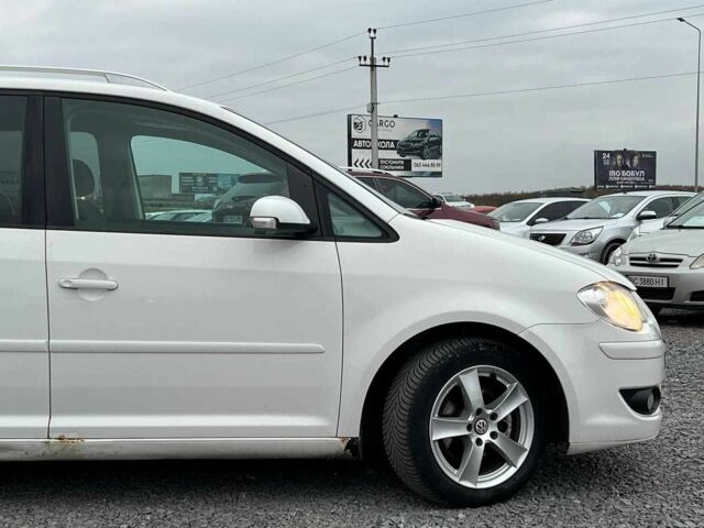 Черный Фольксваген Туран, объемом двигателя 2 л и пробегом 197 тыс. км за 6490 $, фото 10 на Automoto.ua