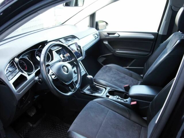 Черный Фольксваген Туран, объемом двигателя 1.6 л и пробегом 89 тыс. км за 12300 $, фото 7 на Automoto.ua