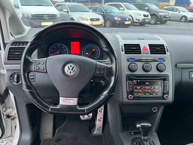 Черный Фольксваген Туран, объемом двигателя 2 л и пробегом 197 тыс. км за 6490 $, фото 21 на Automoto.ua