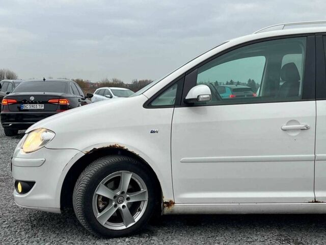 Черный Фольксваген Туран, объемом двигателя 2 л и пробегом 197 тыс. км за 6490 $, фото 2 на Automoto.ua