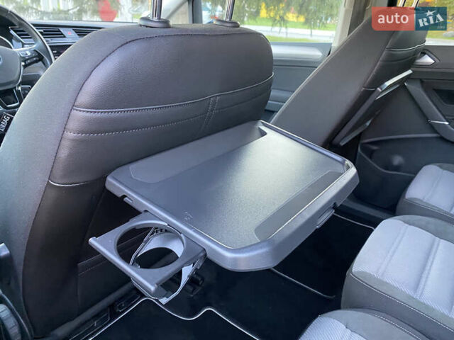 Черный Фольксваген Туран, объемом двигателя 2 л и пробегом 183 тыс. км за 16999 $, фото 22 на Automoto.ua