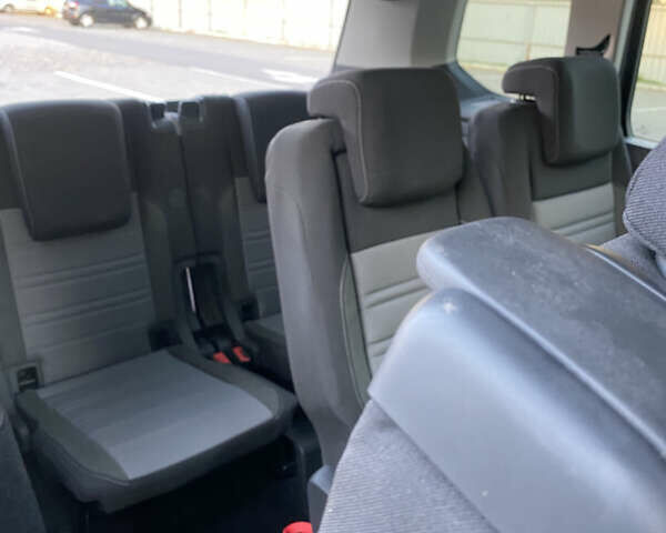 Черный Фольксваген Туран, объемом двигателя 2 л и пробегом 183 тыс. км за 16999 $, фото 27 на Automoto.ua