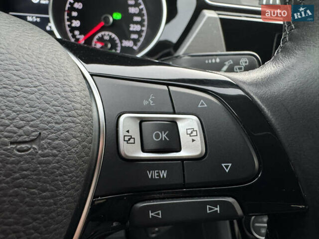 Черный Фольксваген Туран, объемом двигателя 1.97 л и пробегом 225 тыс. км за 17950 $, фото 16 на Automoto.ua