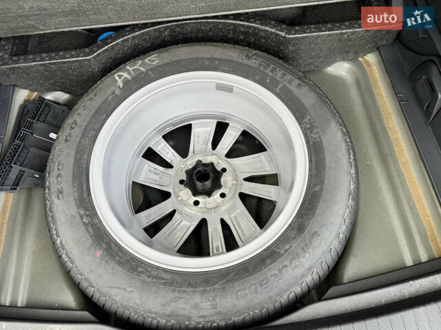 Черный Фольксваген Туран, объемом двигателя 1.97 л и пробегом 225 тыс. км за 17950 $, фото 27 на Automoto.ua