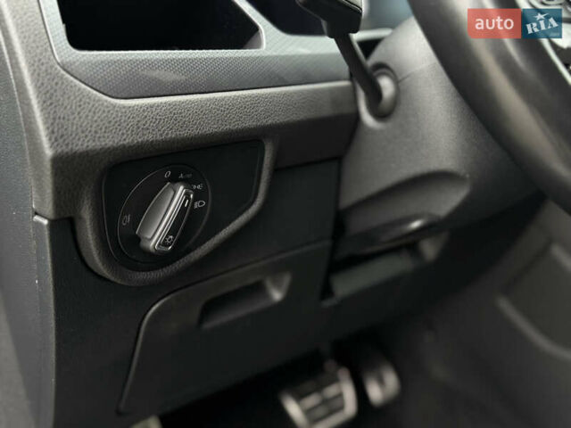 Черный Фольксваген Туран, объемом двигателя 2 л и пробегом 188 тыс. км за 22300 $, фото 41 на Automoto.ua