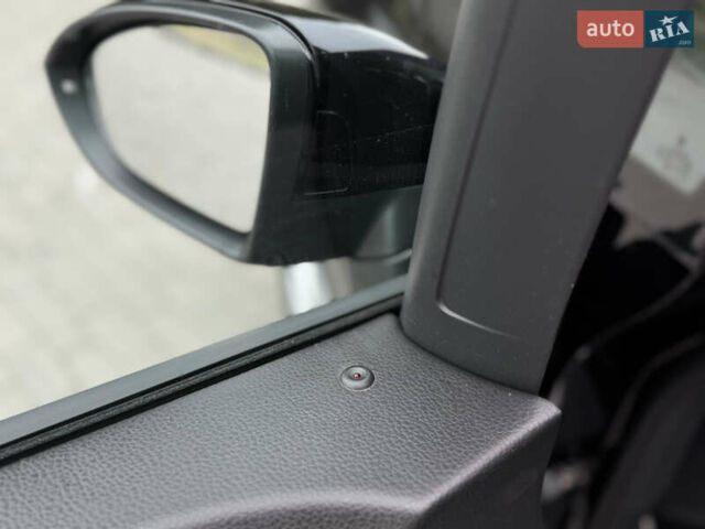 Черный Фольксваген Туран, объемом двигателя 2 л и пробегом 188 тыс. км за 22300 $, фото 49 на Automoto.ua