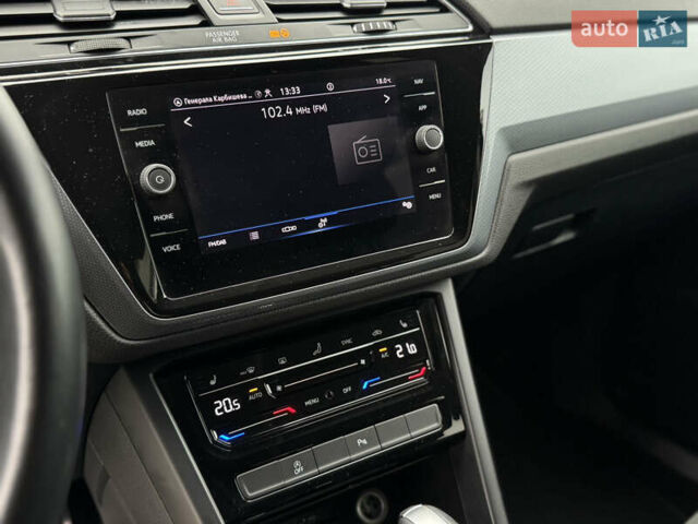 Черный Фольксваген Туран, объемом двигателя 2 л и пробегом 188 тыс. км за 22300 $, фото 14 на Automoto.ua