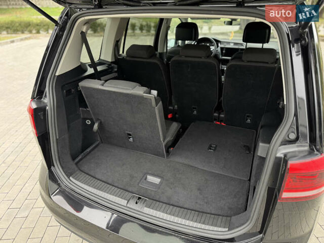 Черный Фольксваген Туран, объемом двигателя 2 л и пробегом 188 тыс. км за 22300 $, фото 19 на Automoto.ua