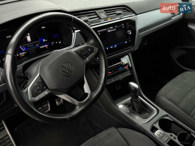 Черный Фольксваген Туран, объемом двигателя 2 л и пробегом 188 тыс. км за 22300 $, фото 43 на Automoto.ua