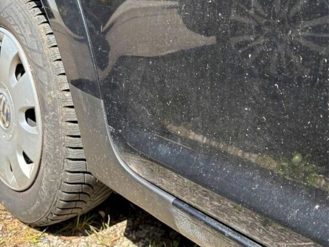 Черный Фольксваген Туран, объемом двигателя 2 л и пробегом 276 тыс. км за 2778 $, фото 3 на Automoto.ua