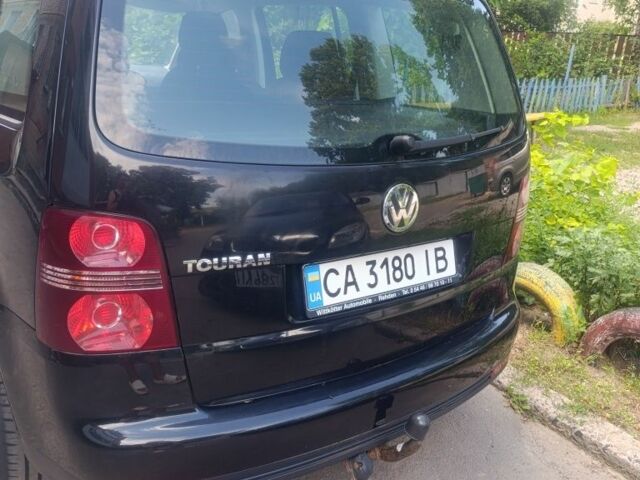 Чорний Фольксваген Туран, об'ємом двигуна 1.6 л та пробігом 234 тис. км за 6000 $, фото 3 на Automoto.ua