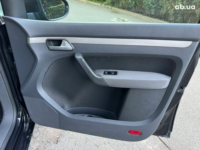 Чорний Фольксваген Туран, об'ємом двигуна 1.4 л та пробігом 260 тис. км за 7790 $, фото 19 на Automoto.ua