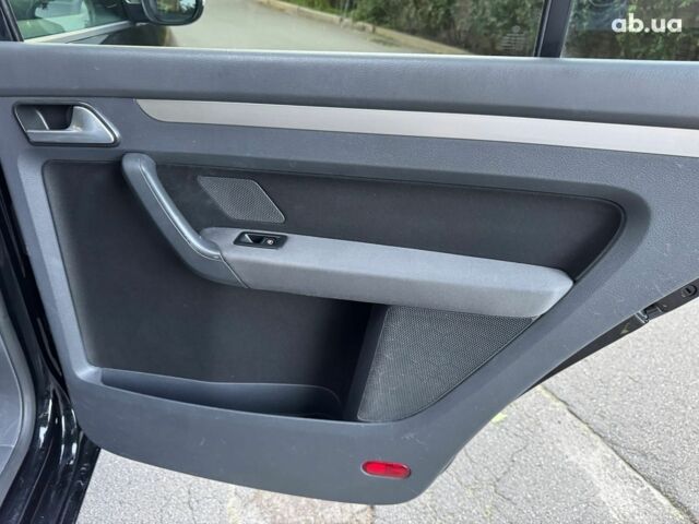 Чорний Фольксваген Туран, об'ємом двигуна 1.4 л та пробігом 260 тис. км за 7790 $, фото 17 на Automoto.ua