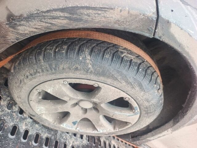 Черный Фольксваген Туран, объемом двигателя 2 л и пробегом 200 тыс. км за 2499 $, фото 4 на Automoto.ua