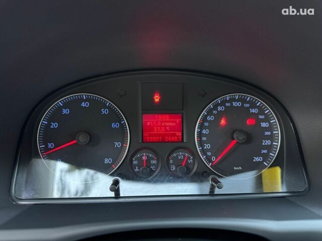 Чорний Фольксваген Туран, об'ємом двигуна 1.4 л та пробігом 260 тис. км за 7790 $, фото 11 на Automoto.ua