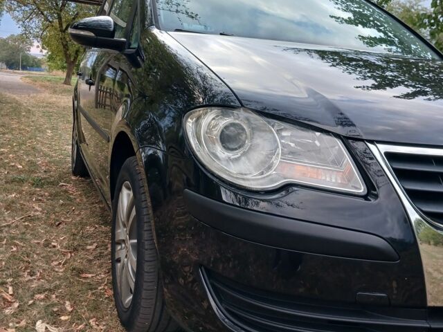 Черный Фольксваген Туран, объемом двигателя 1.6 л и пробегом 248 тыс. км за 8299 $, фото 12 на Automoto.ua