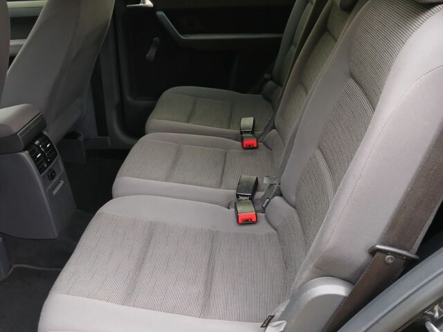 Черный Фольксваген Туран, объемом двигателя 1.6 л и пробегом 248 тыс. км за 8299 $, фото 16 на Automoto.ua