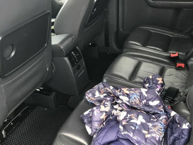 Чорний Фольксваген Туран, об'ємом двигуна 1.4 л та пробігом 200 тис. км за 10000 $, фото 13 на Automoto.ua