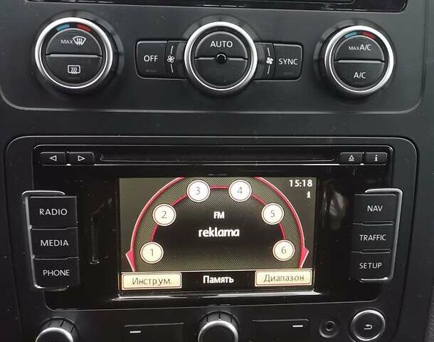 Черный Фольксваген Туран, объемом двигателя 1.6 л и пробегом 211 тыс. км за 12950 $, фото 10 на Automoto.ua