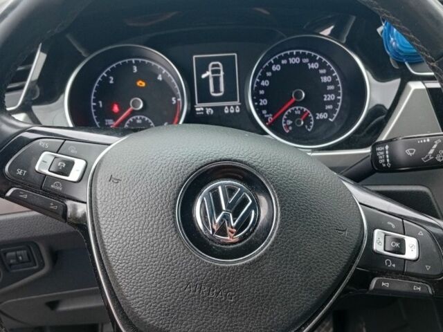 Черный Фольксваген Туран, объемом двигателя 1.6 л и пробегом 230 тыс. км за 15000 $, фото 6 на Automoto.ua