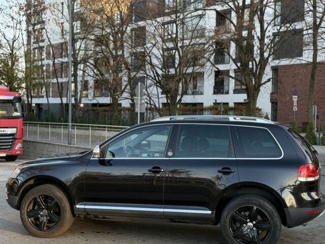 Черный Фольксваген Туран, объемом двигателя 3 л и пробегом 225 тыс. км за 3200 $, фото 3 на Automoto.ua