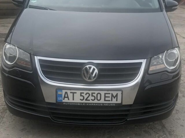 Черный Фольксваген Туран, объемом двигателя 0 л и пробегом 257 тыс. км за 7825 $, фото 1 на Automoto.ua
