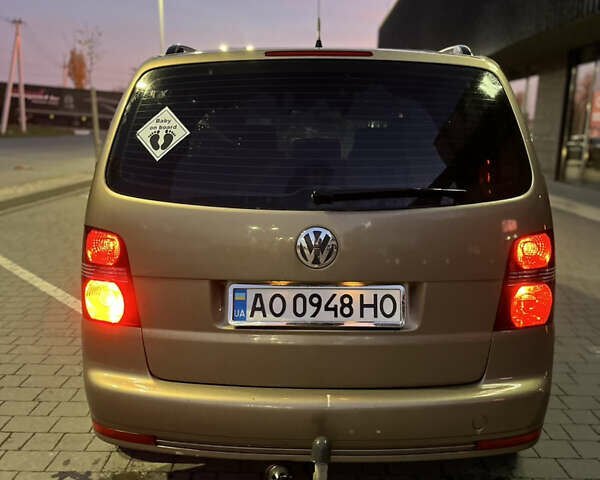 Коричневый Фольксваген Туран, объемом двигателя 1.9 л и пробегом 280 тыс. км за 5700 $, фото 5 на Automoto.ua