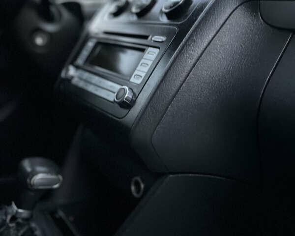 Коричневый Фольксваген Туран, объемом двигателя 1.9 л и пробегом 280 тыс. км за 5700 $, фото 25 на Automoto.ua