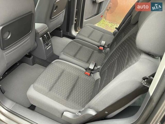 Коричневий Фольксваген Туран, об'ємом двигуна 1.4 л та пробігом 190 тис. км за 7333 $, фото 121 на Automoto.ua