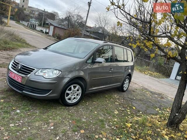 Коричневий Фольксваген Туран, об'ємом двигуна 1.4 л та пробігом 190 тис. км за 7333 $, фото 11 на Automoto.ua