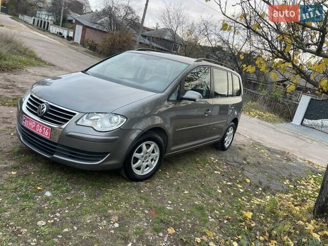 Коричневий Фольксваген Туран, об'ємом двигуна 1.4 л та пробігом 190 тис. км за 7333 $, фото 10 на Automoto.ua