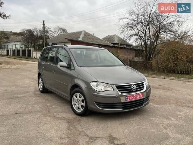 Коричневий Фольксваген Туран, об'ємом двигуна 1.4 л та пробігом 190 тис. км за 7333 $, фото 164 на Automoto.ua